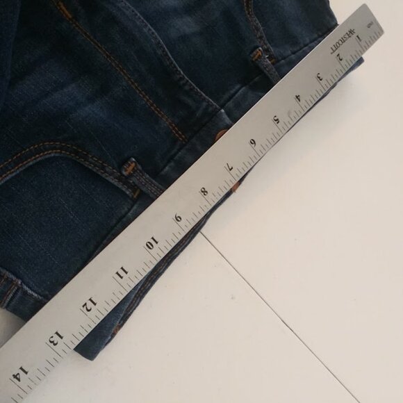 No Boundaries Women's Size 9 Dark Wash Jeans - Picture 7 of 12